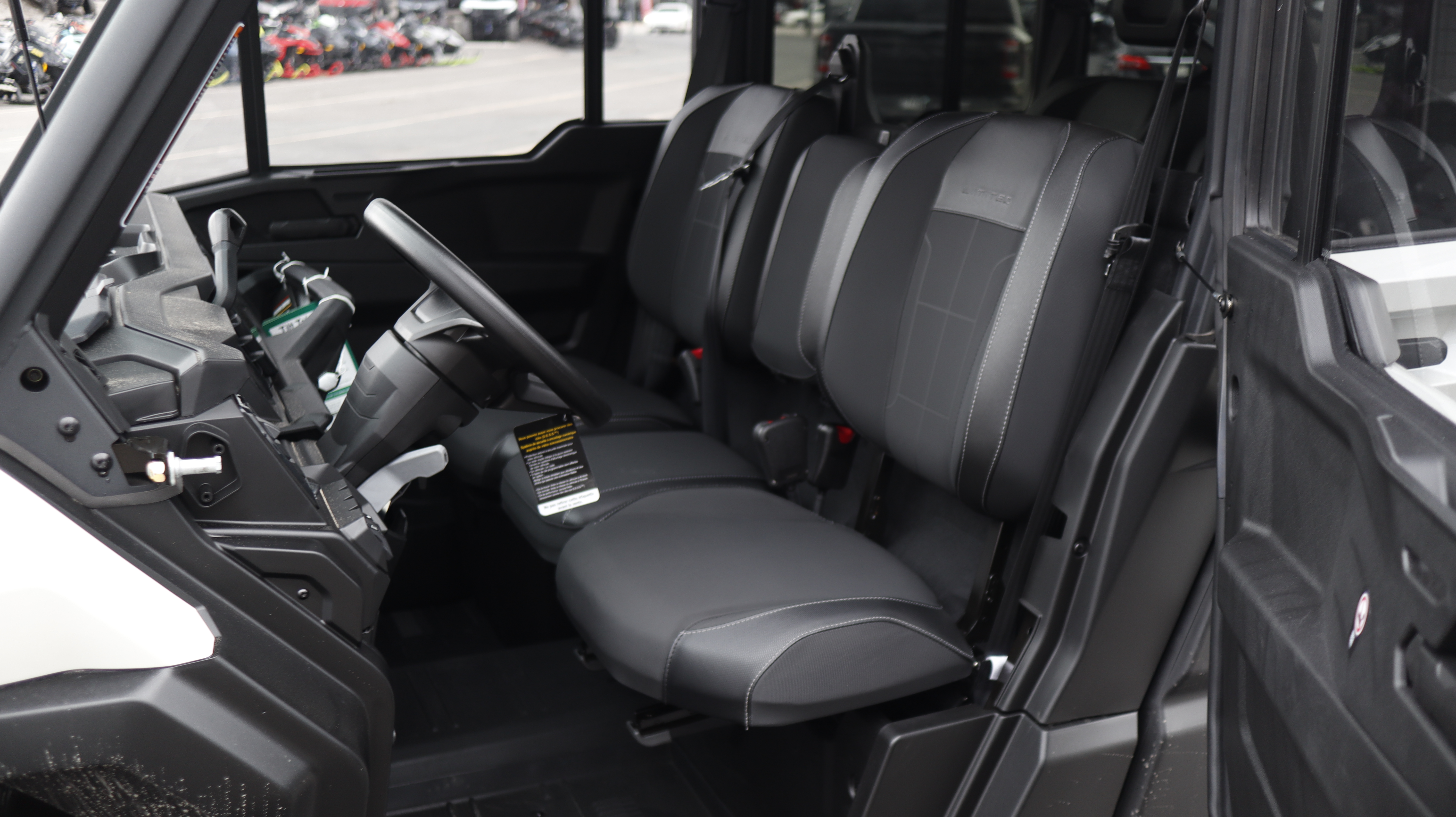 2027 CAN-AM Defender MAX Limited HD11 UTV