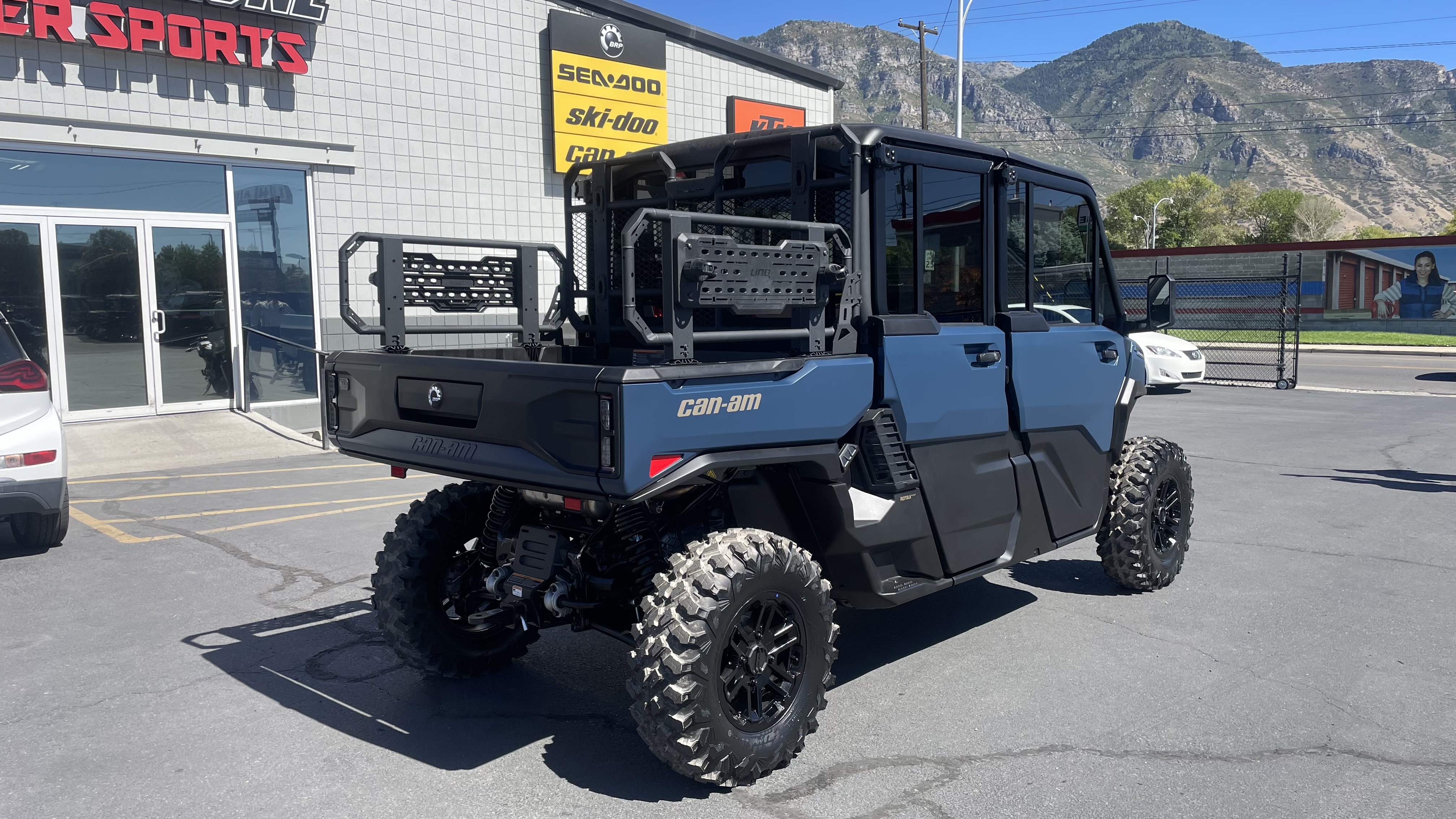 2027 CAN-AM Defender XU MAX Limited UTV