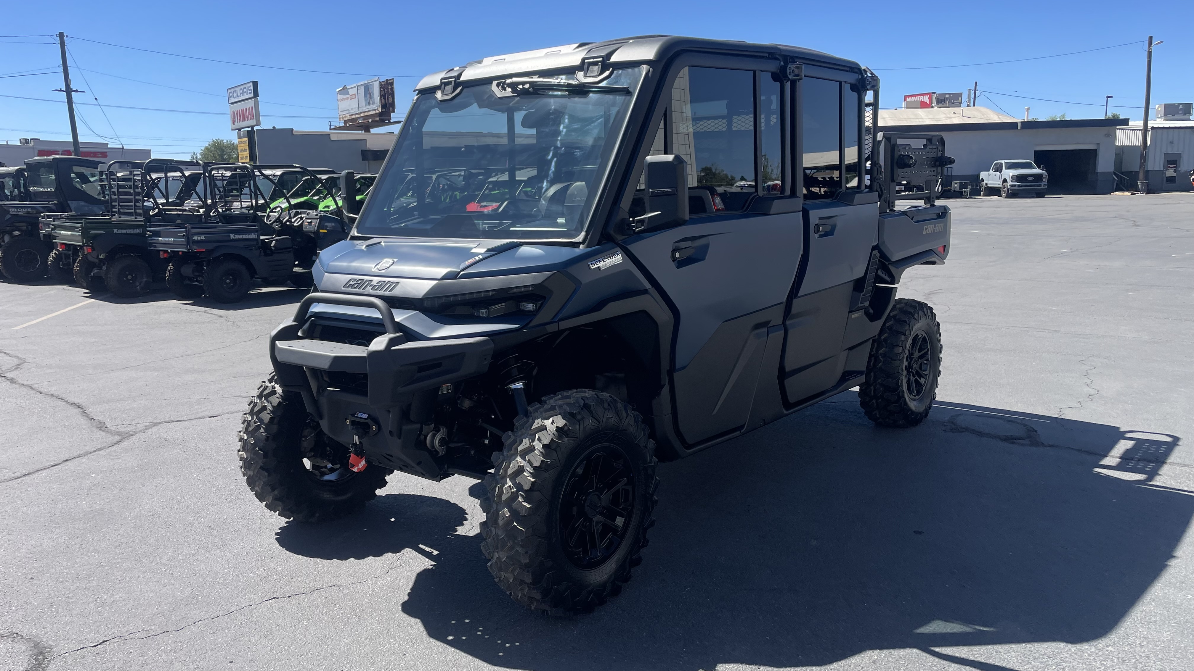 2027 CAN-AM Defender XU MAX Limited UTV