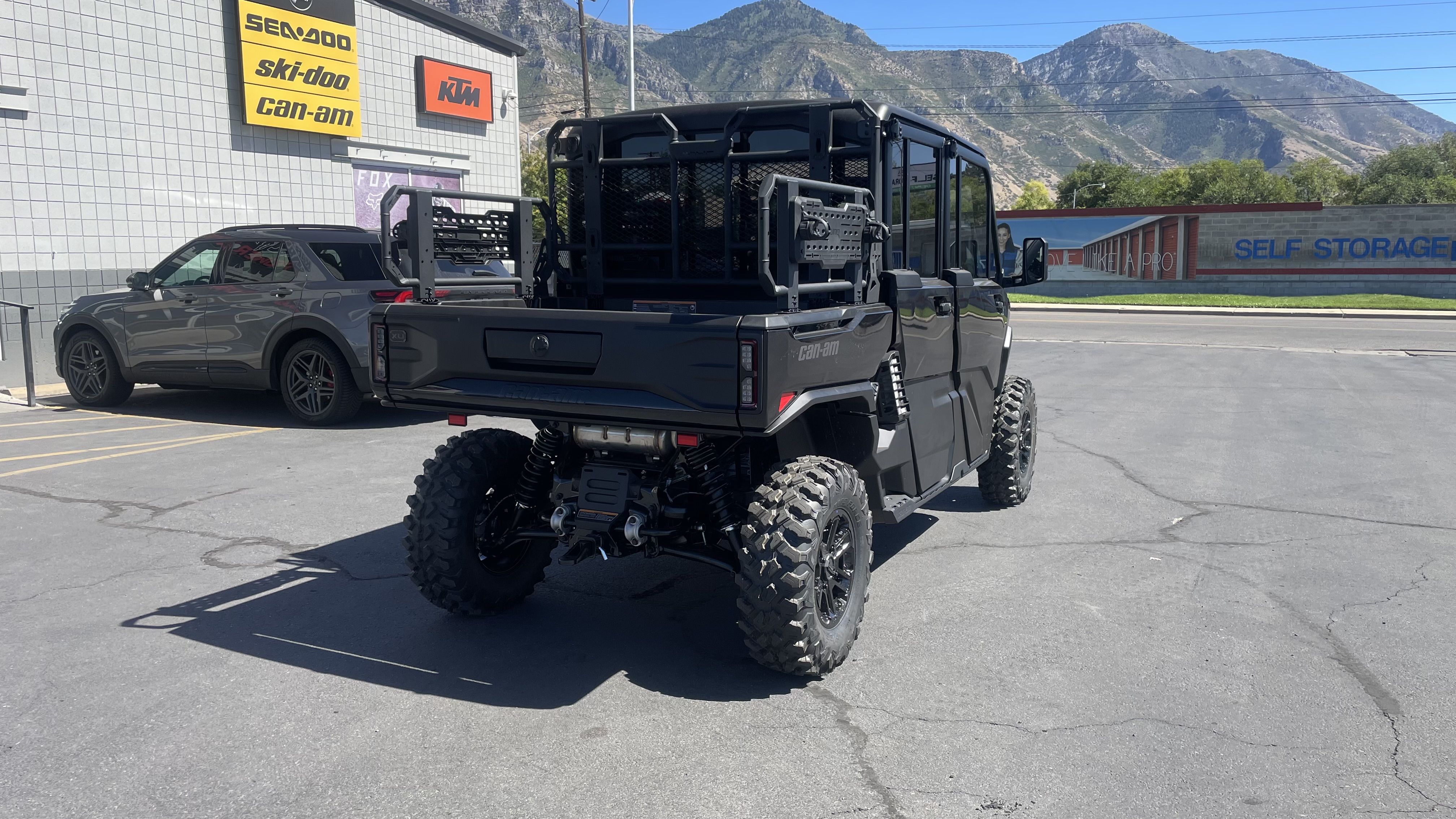 2027 CAN-AM Defender XU MAX LONE STAR CAB UTV
