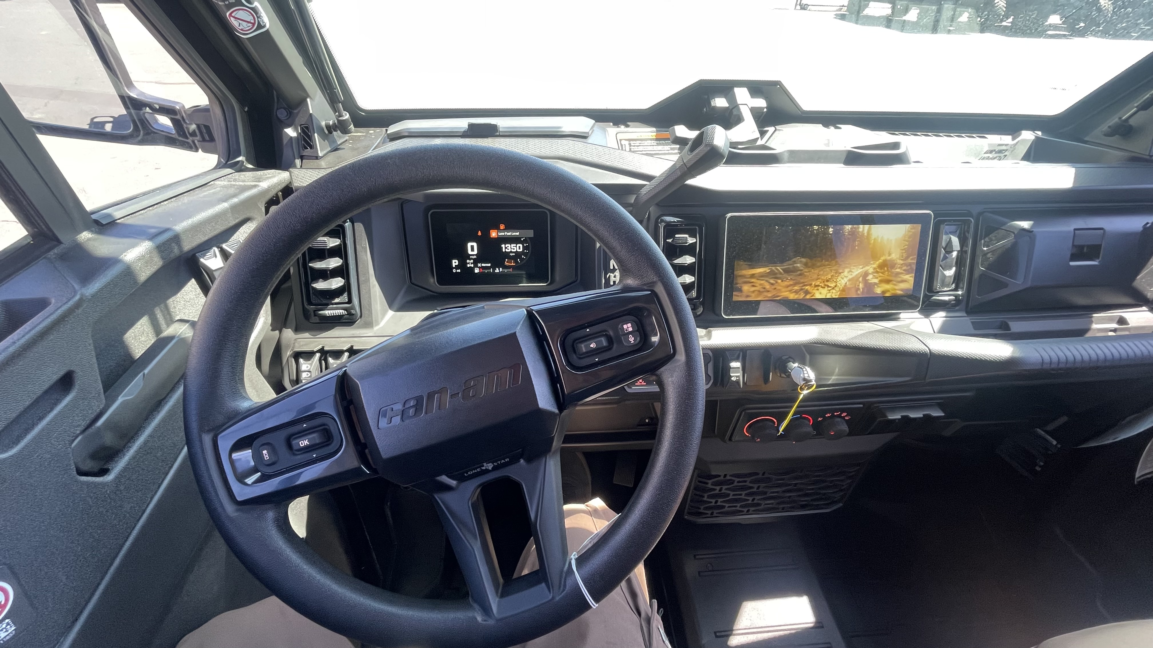 2027 CAN-AM Defender XU MAX LONE STAR CAB UTV