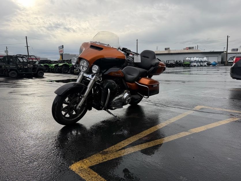 2014 Harley-Davidson® Ultra Limited MOTORCYCLE