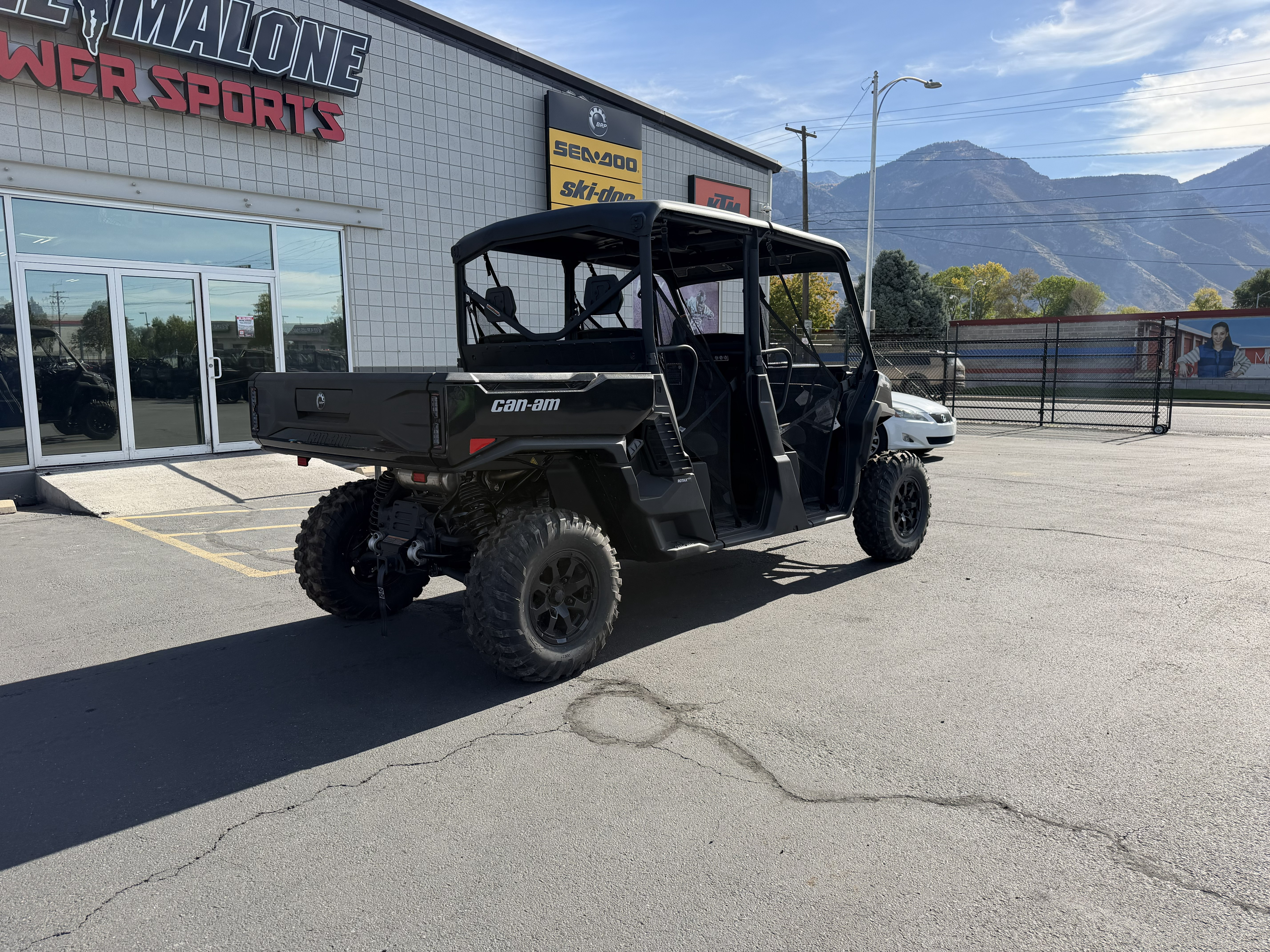 2026 Can-Am Defender MAX XT HD11 UTV