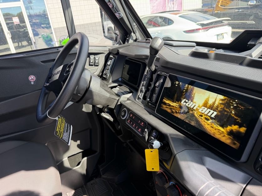 2027 CAN-AM Defender XU MAX Limited UTV
