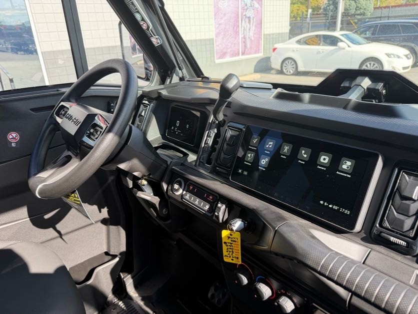 2027 CAN-AM Defender XU MAX Limited UTV