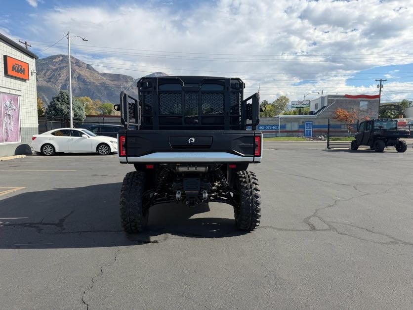 2027 CAN-AM Defender XU MAX Limited UTV