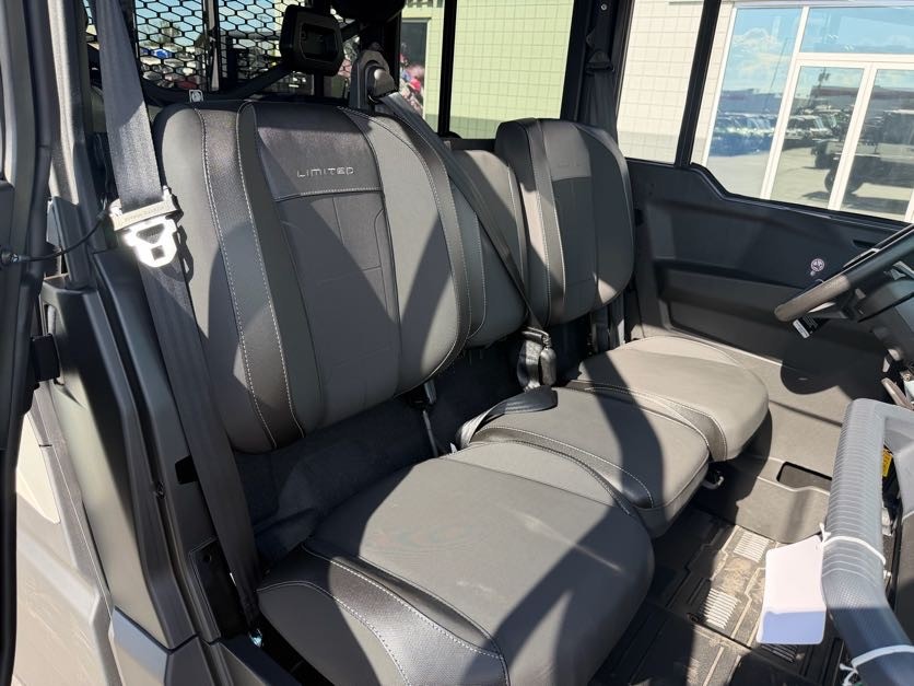2027 CAN-AM Defender XU MAX Limited UTV