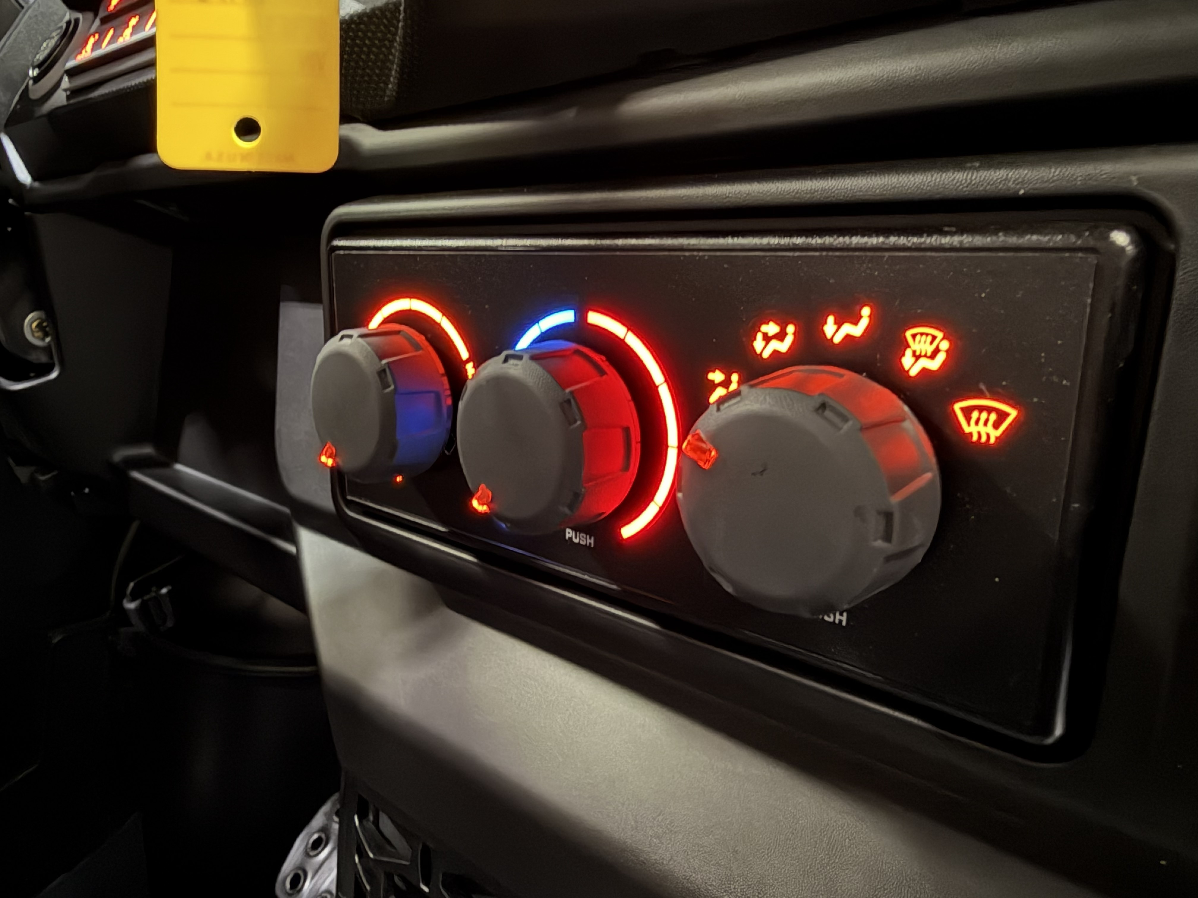 2027 CAN-AM Defender XU MAX LONE STAR CAB UTV