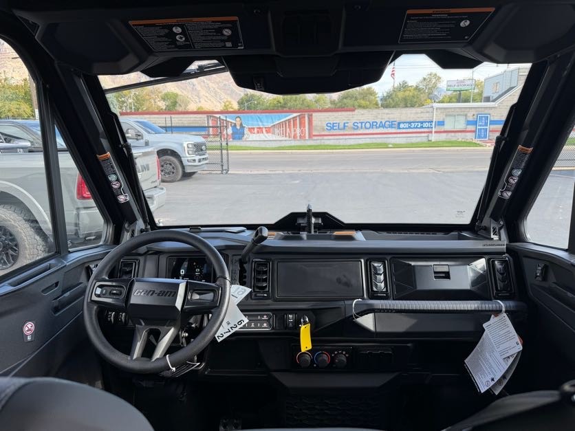 2027 CAN-AM Defender XU MAX XT CAB UTV