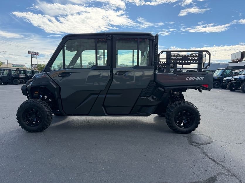 2027 CAN-AM Defender XU MAX XT CAB UTV